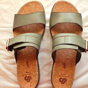 Clarks Cloudsteppers Slides, Size 11M, Olive Green